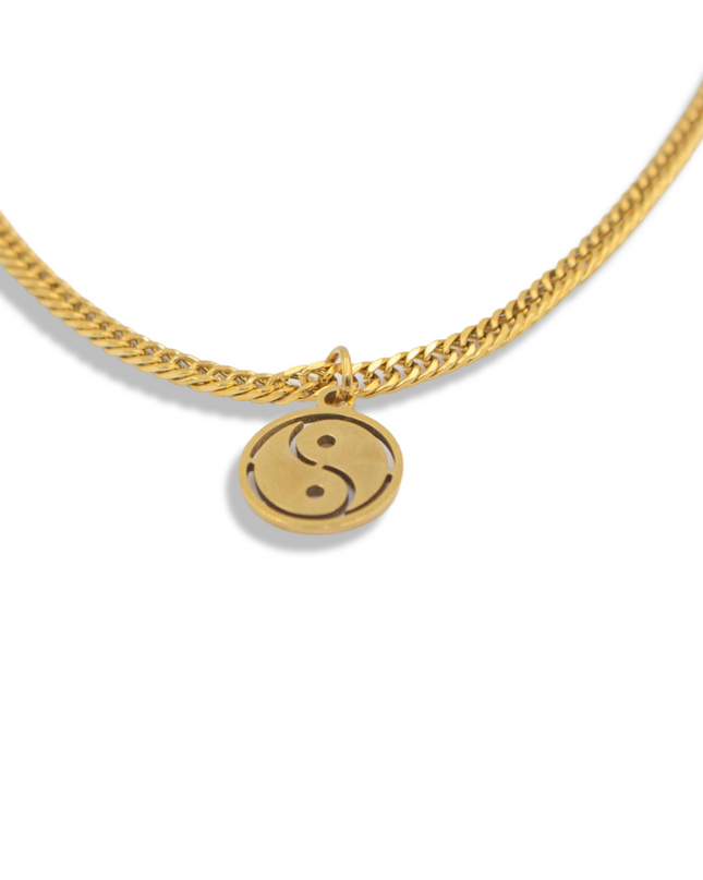 The Equilibrium Necklace