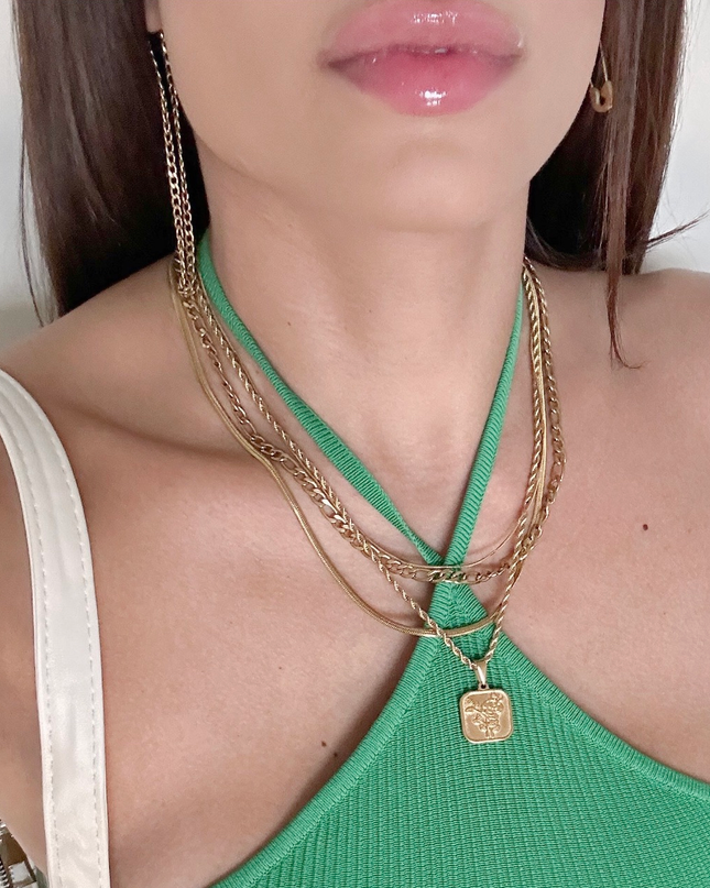 Timeless Rose Necklace