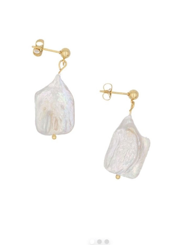 La Belle Pearl Drop Earrings