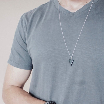 Collier iconique triangle noir – Pierre d'obsidienne