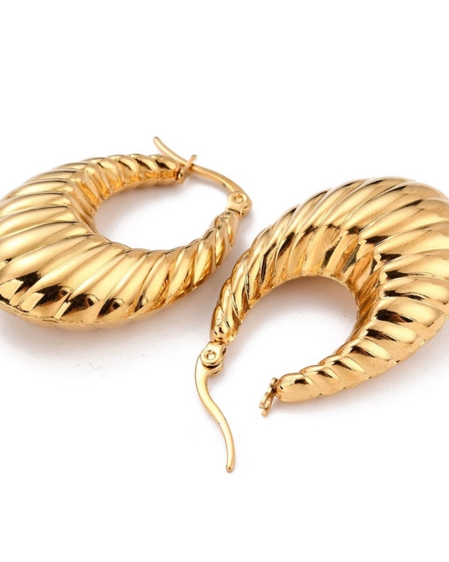Emma Oval Hoop Earrings