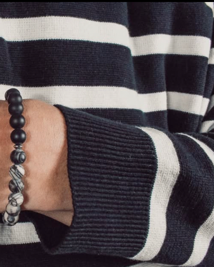 Good Spirits Bracelet – Silk Stone + Onyx